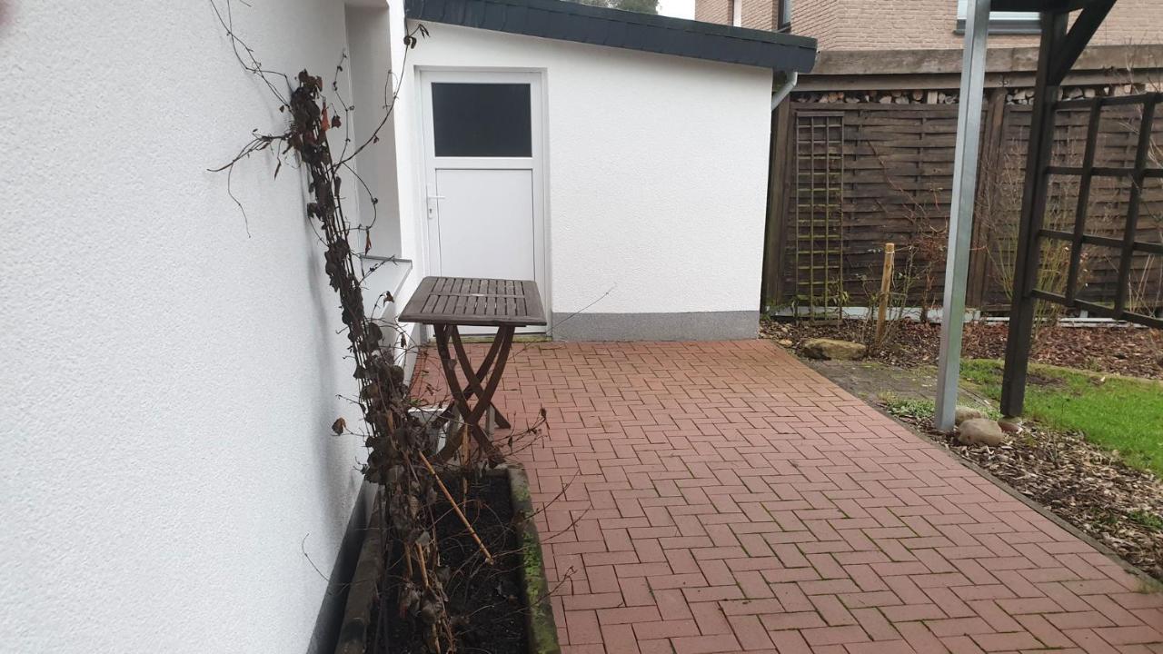 Ferienwohnung Mit Terrasse, Kostenloses Wlan, Parkplatz Bad Oeynhausen Εξωτερικό φωτογραφία